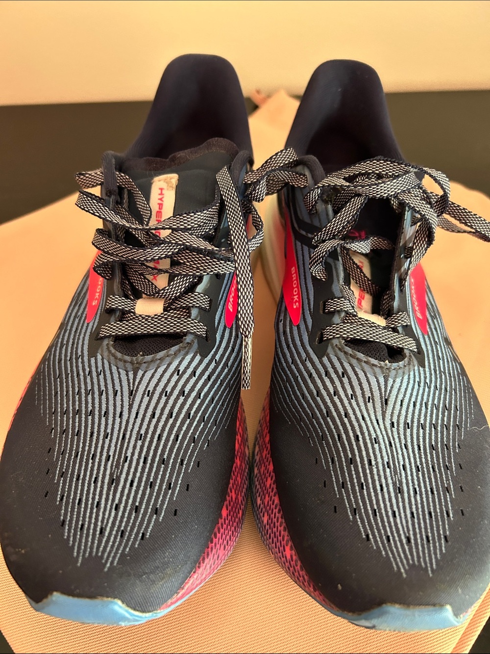 Brooks Hyperion Max running shoes